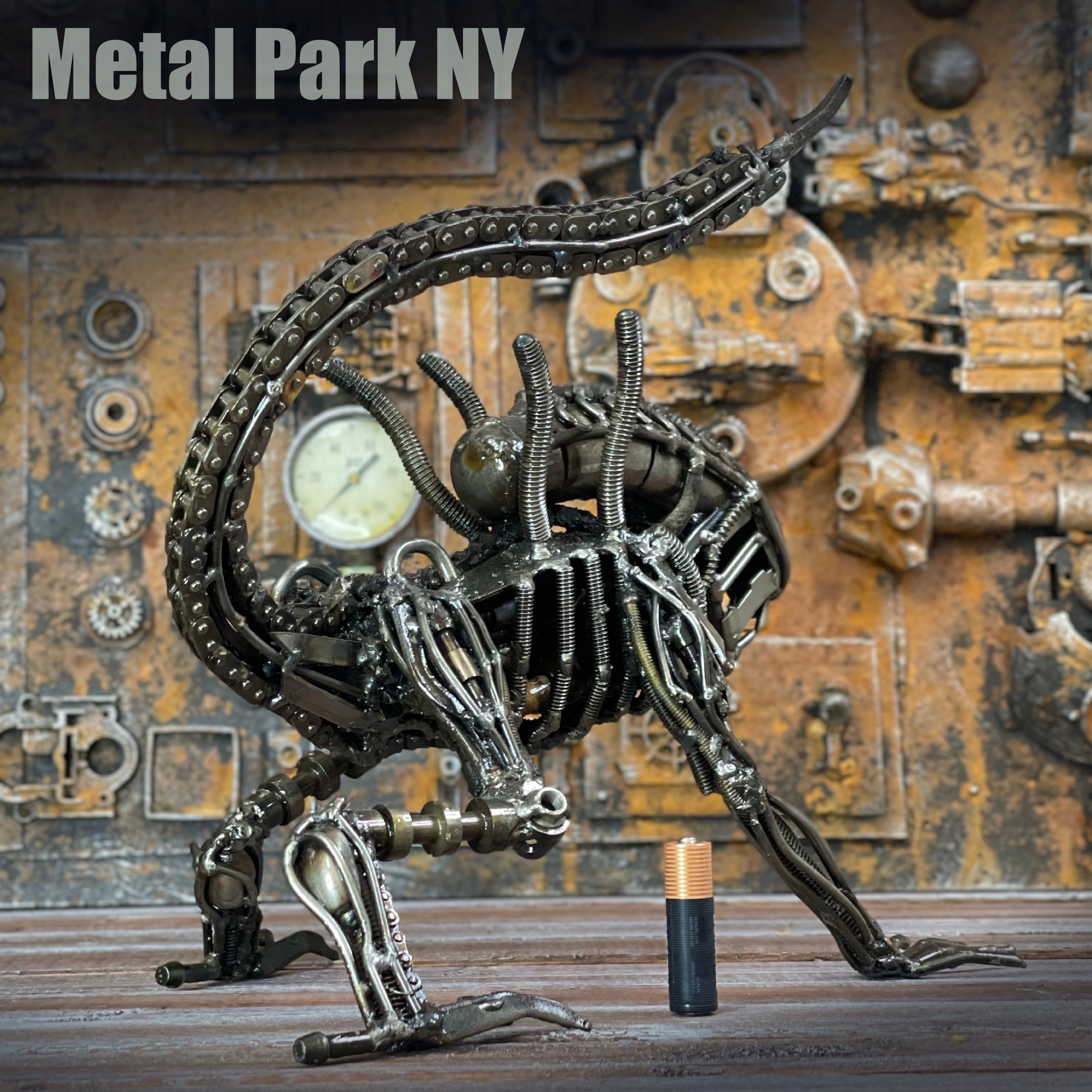 ALIEN WARRIOR XL Scrap Metal Sculpture – Metal Park NY