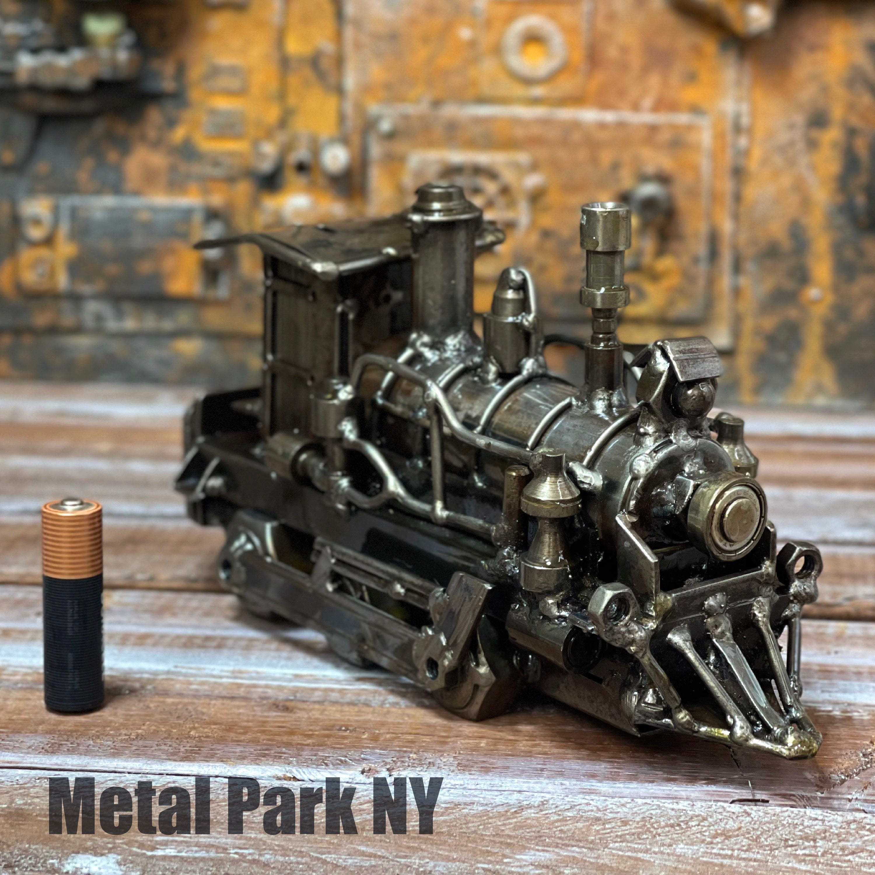STEAMPUNK ENGINE - TRAIN (Small)