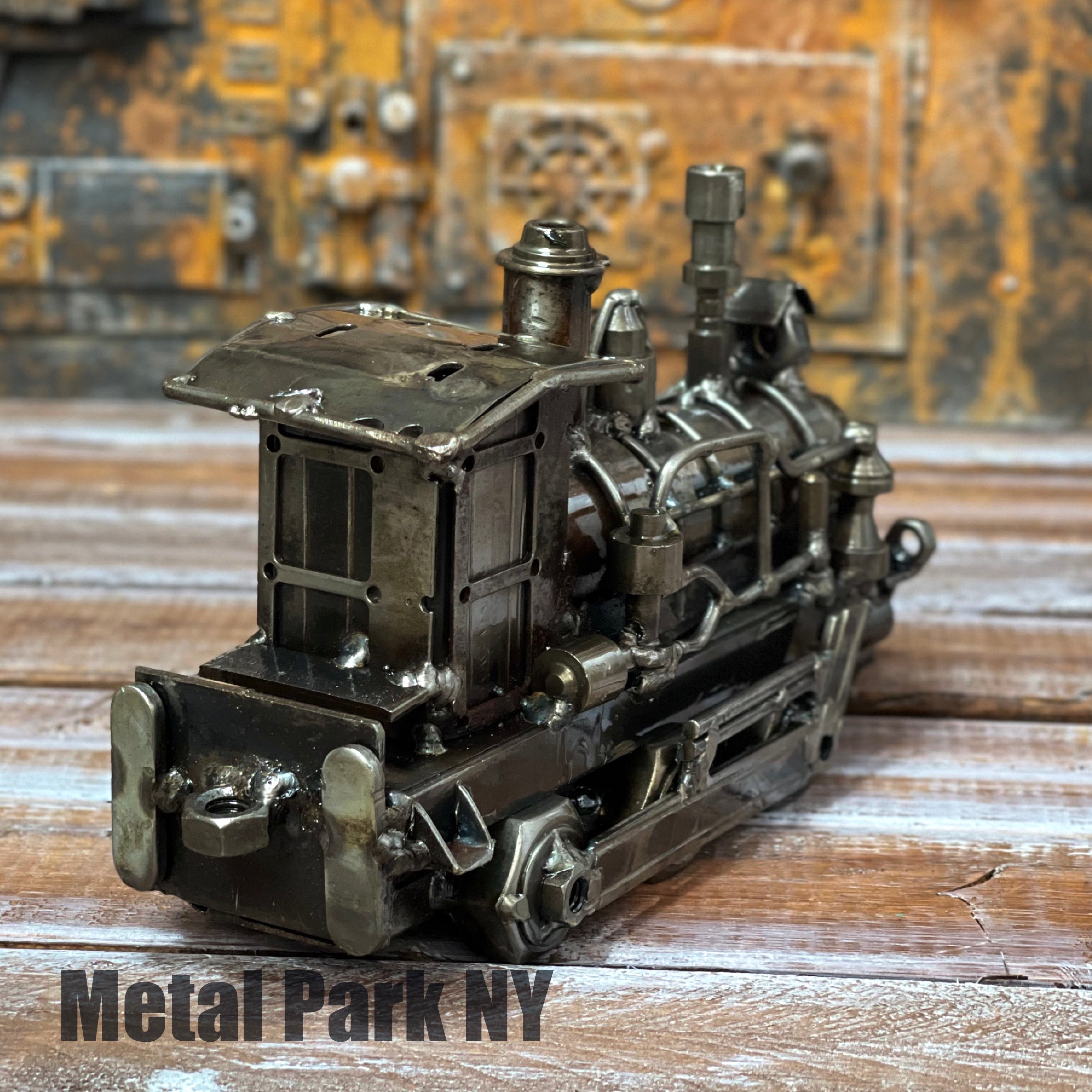 STEAMPUNK ENGINE - TRAIN (Small)