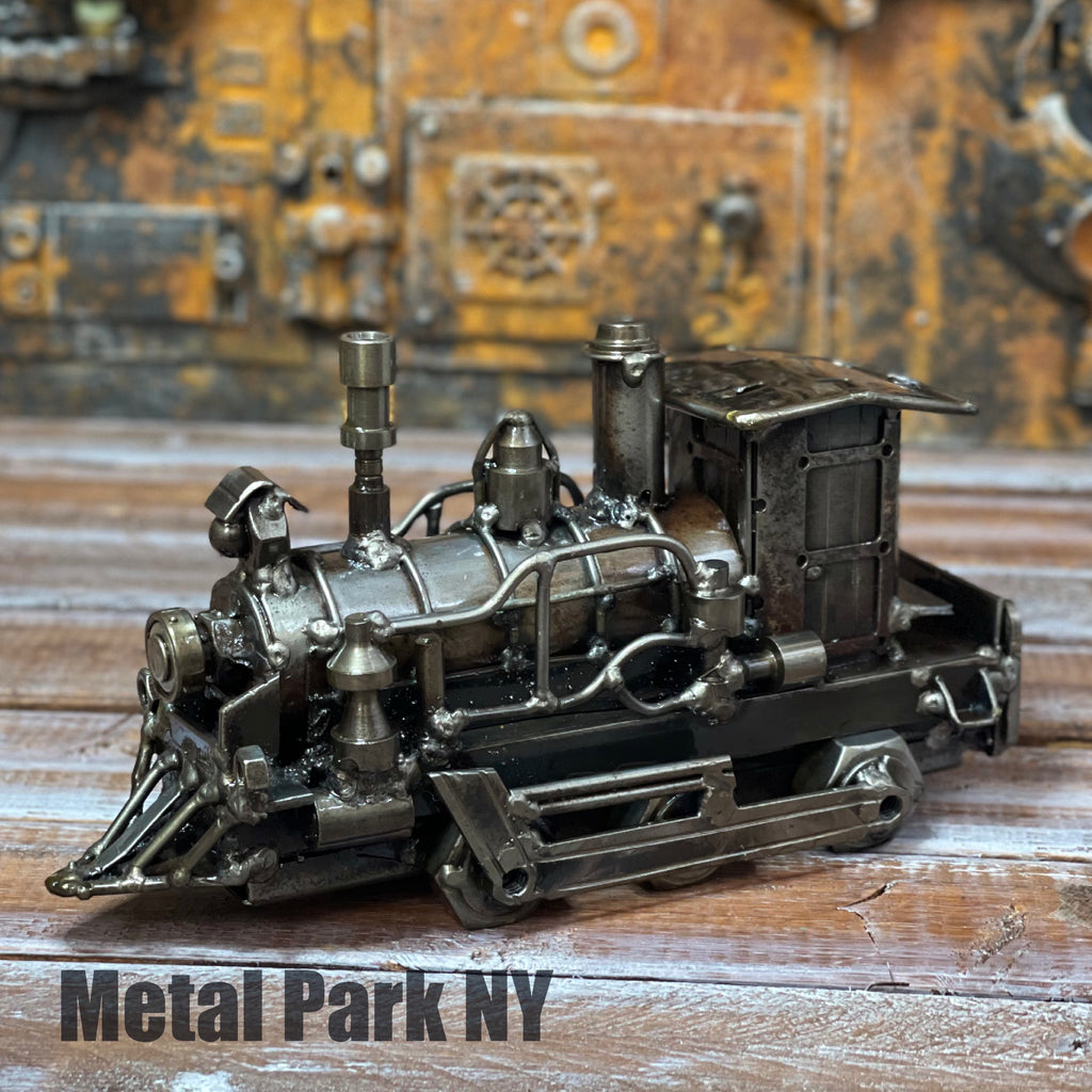 STEAMPUNK ENGINE - TRAIN (Small)