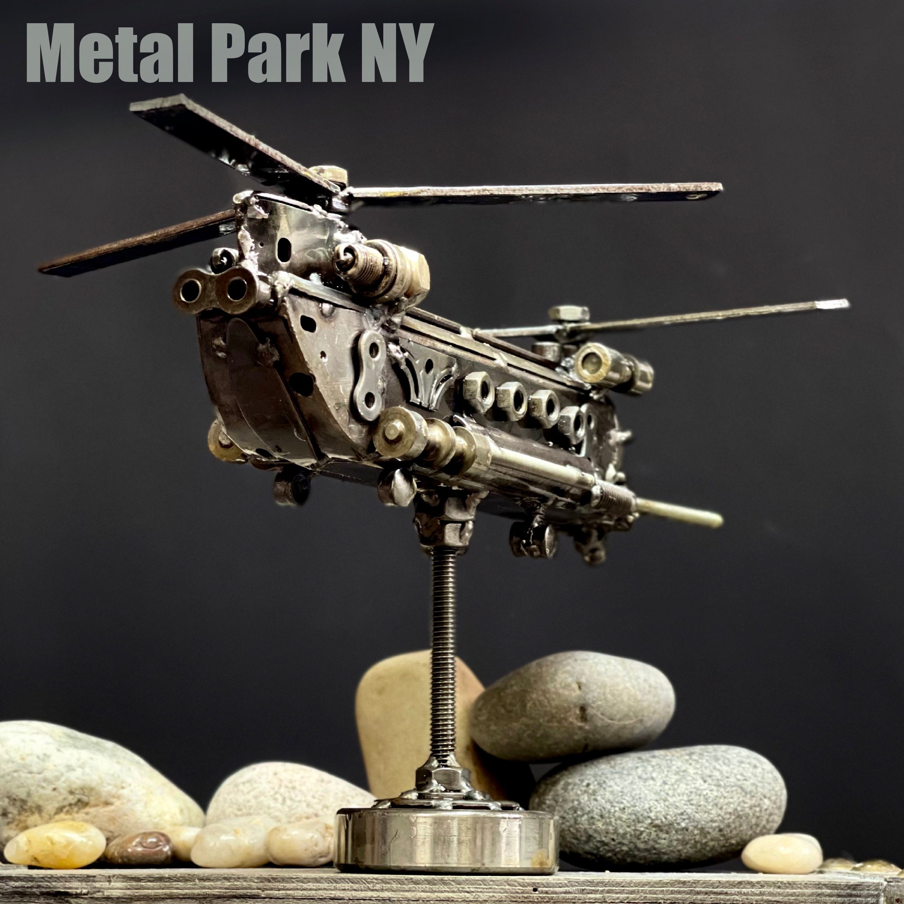 CHINOOK HELICOPTER MH-47