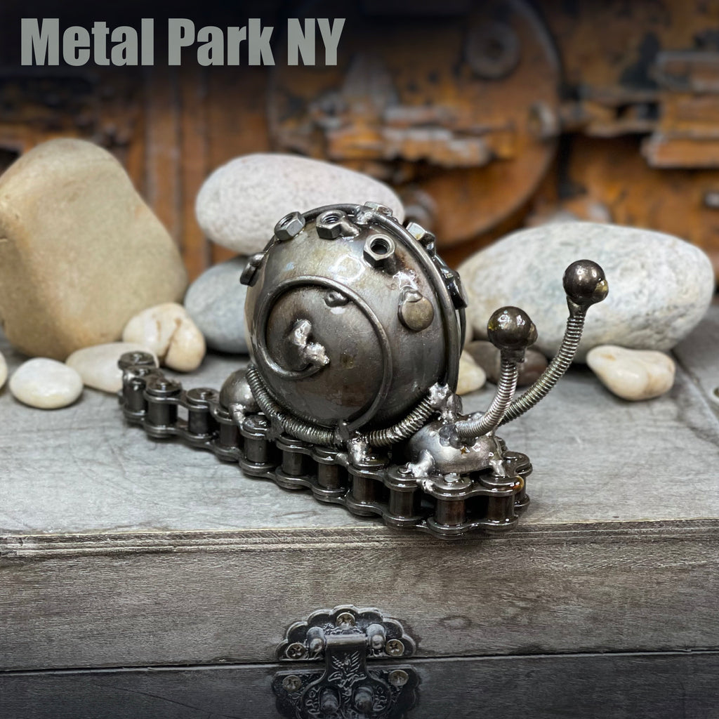 MECHANICAL SNAIL