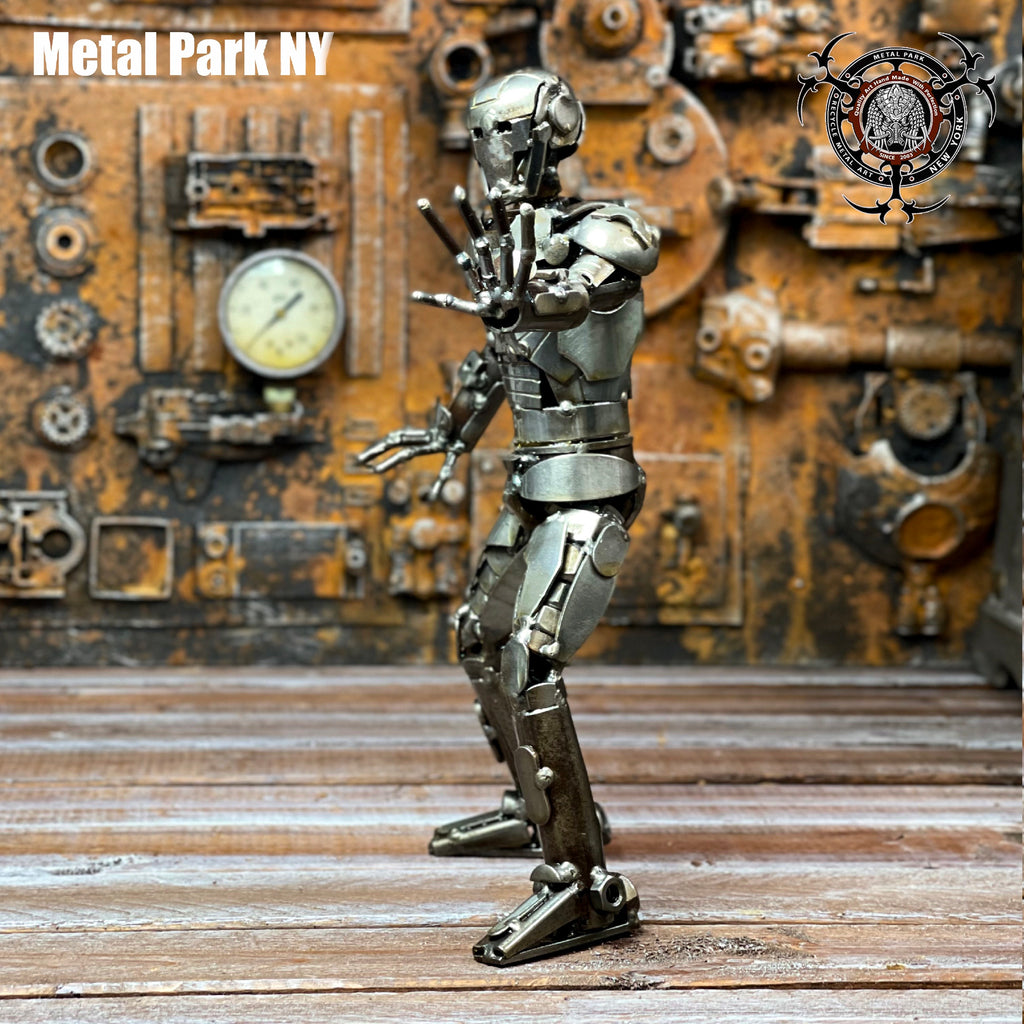 IRON ROBOT
