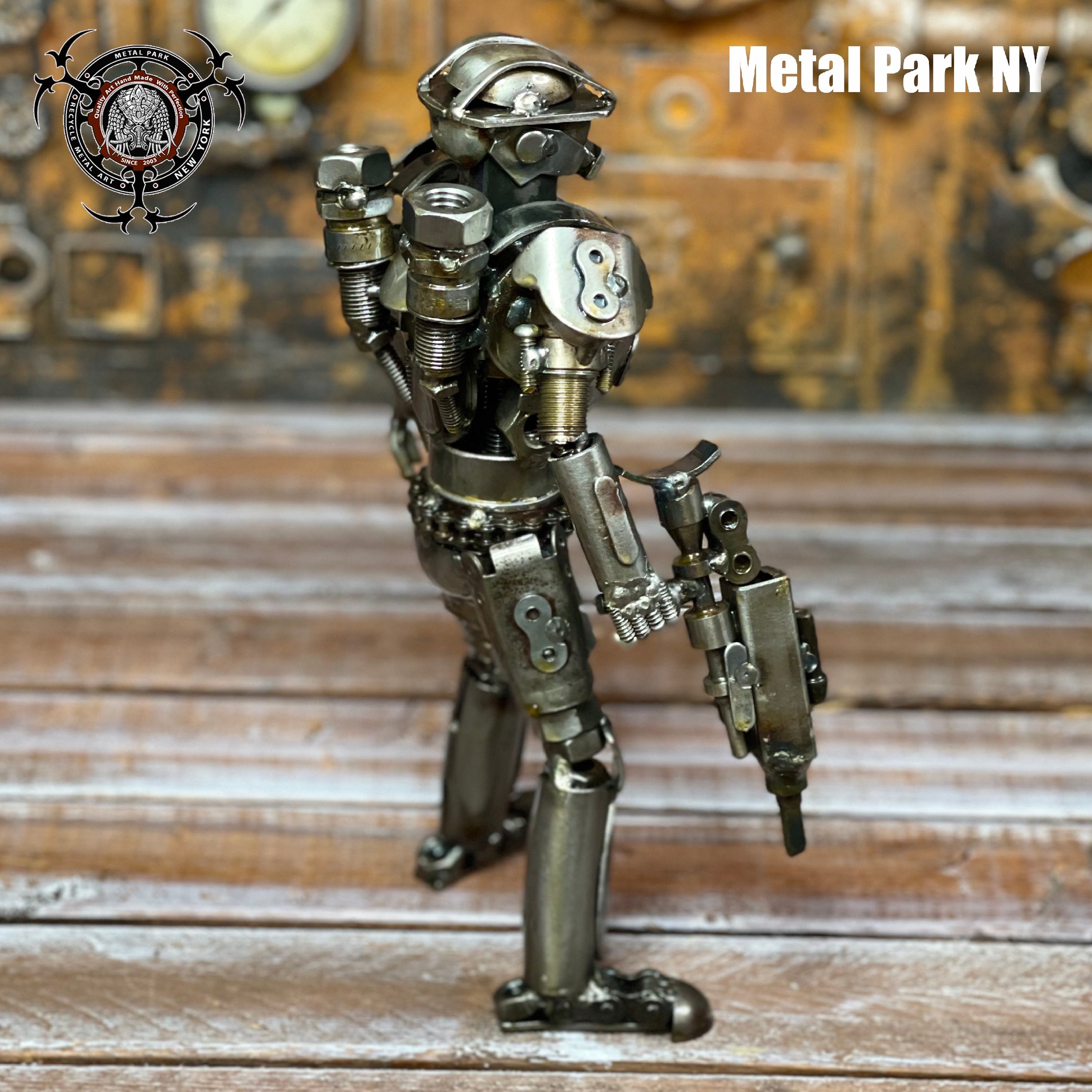 GAME MASTER - Large