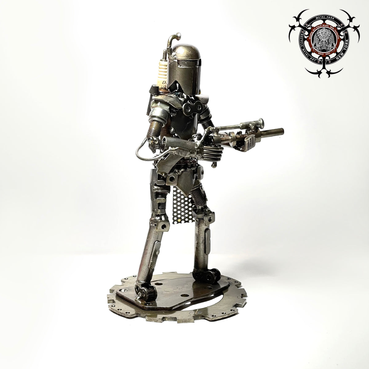 BOBA HUNTER Small