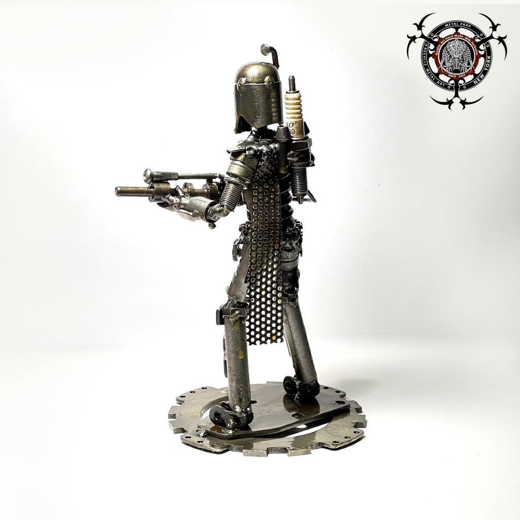 BOBA HUNTER Small