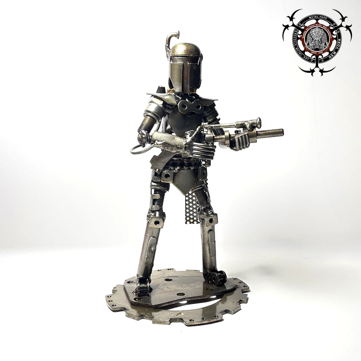 BOBA HUNTER Small