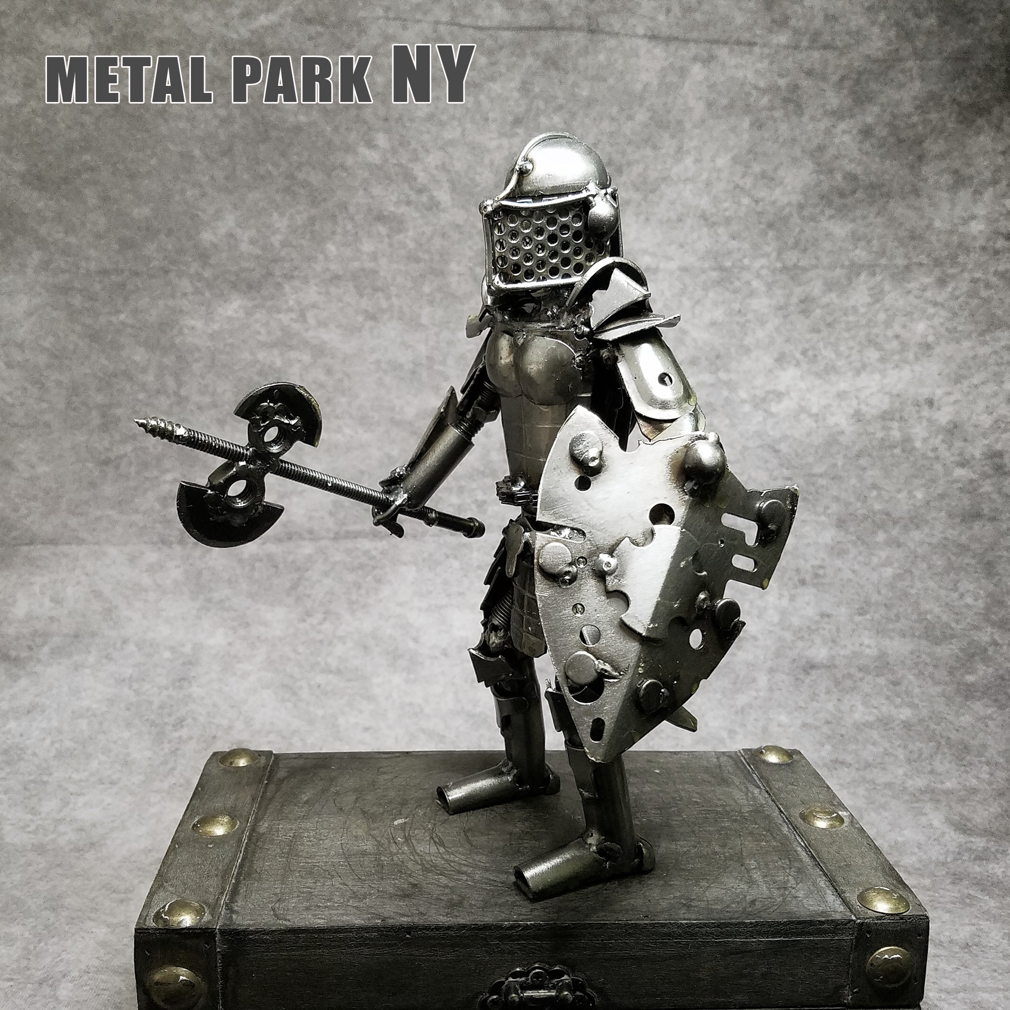IRON KNIGHT Large